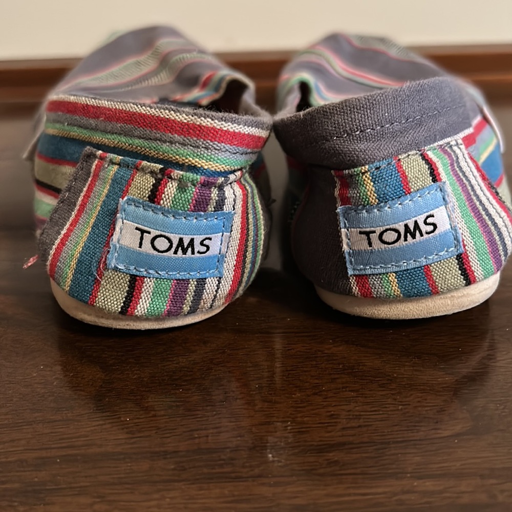 Striped TOMS - Picture 2 of 5